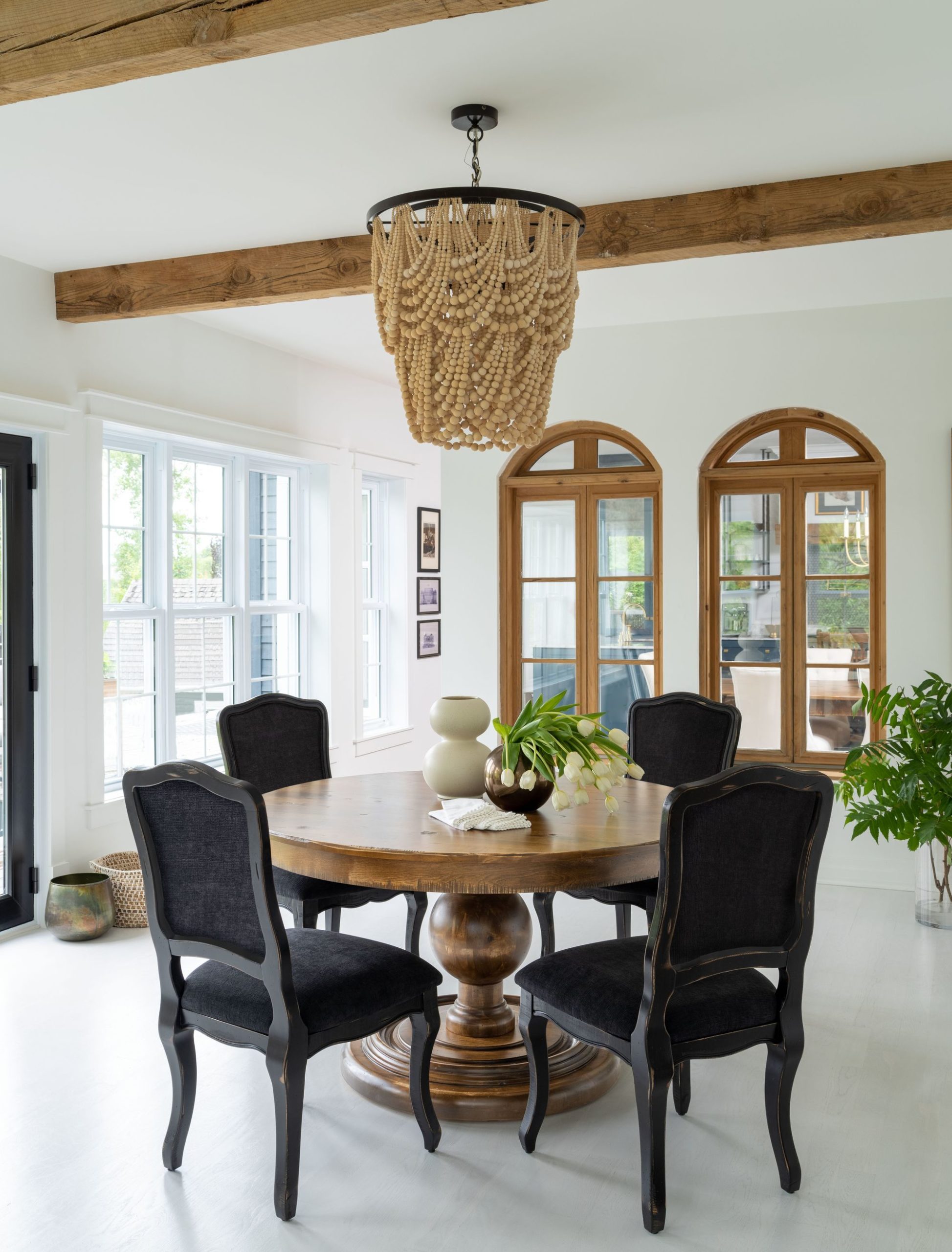 Round Table - Base HQ - Image 2